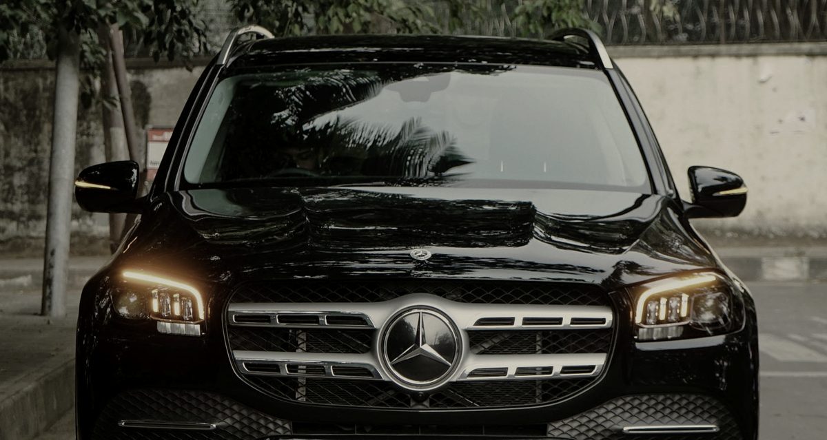 Black Mercedes-Maybach GLS 600